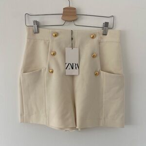 Zara Cream High-Waist off white/ cream Shorts with Gold Buttons details